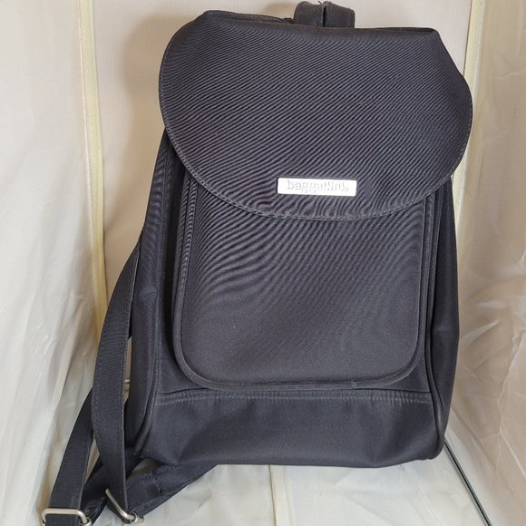 ⚡️Sale - Unique Baggalini Backpack (Like New)